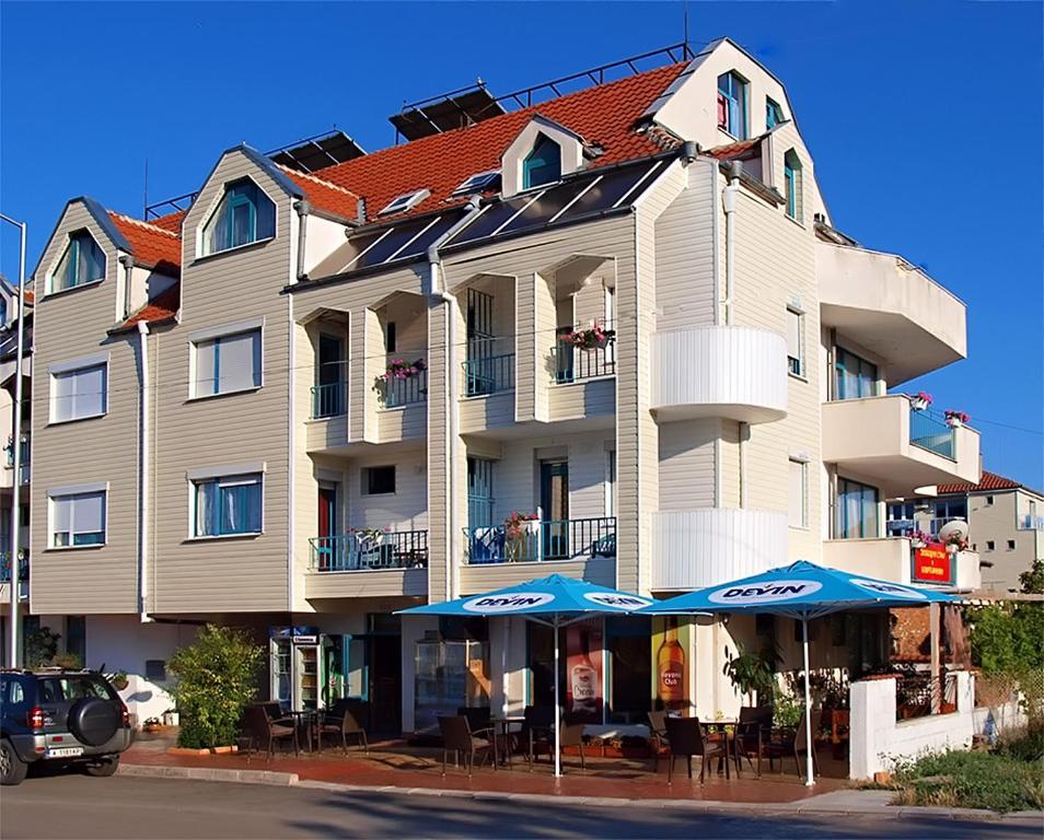 Ravda Bay Guest House エクステリア 写真