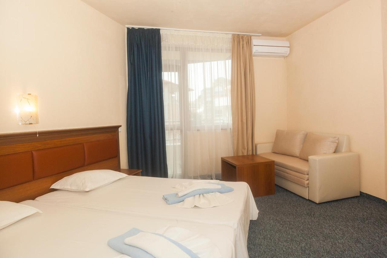 Ravda Bay Guest House エクステリア 写真